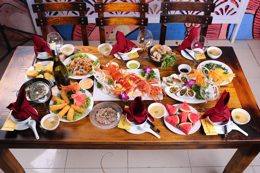 Đại Dương Xanh - Nhà hàng hải sản ở Long Biên 9